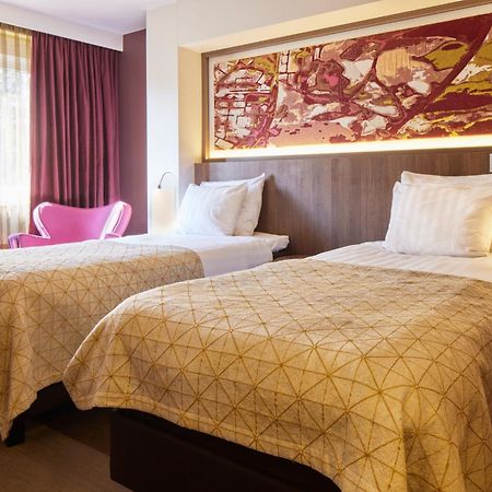 Auberge Du Bonheur Tilburg Zewnętrze zdjęcie